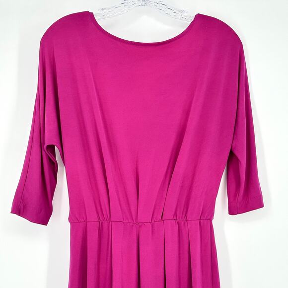 Victoria's Secret Magenta Knee-Length Dress Size S Warp Style V-Neck 3/4 Sleeve - Picture 3 of 11